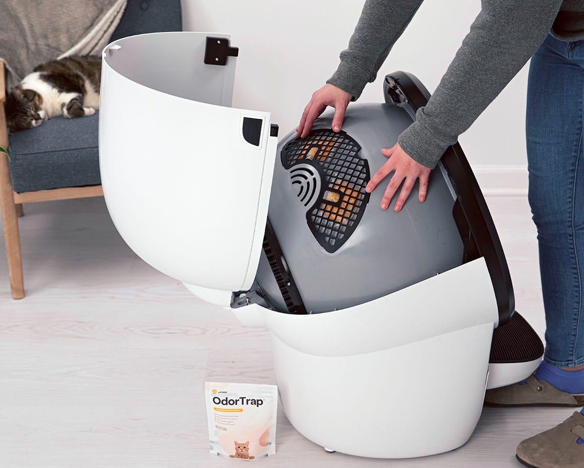Litter-Robot 4 WhiskerCare Bundle: Smart Self-Cleaning Litter Box with 3-Year Protection Plan
